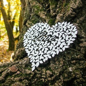 DUBLEZ | Dárek pro partnera - dřevěné srdíčko s nápisem Love