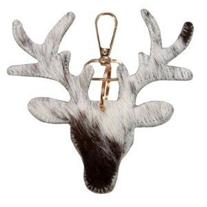 Kožený bílo-černý přívěsek na klíče v designu jelena – 11*10*2,5cm