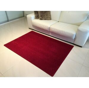 Kusový vínově červený koberec Eton (Varianta: 120 x 160 cm)