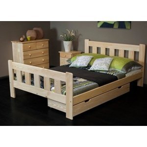Dřevěná postel Pati 140x200 + rošt ZDARMA (Barva dřeva: Borovice)