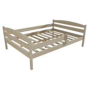 Dětská postel DP 017 XL se zábranou (Rozměr: 120 x 200 cm, Barva dřeva: surové dřevo)