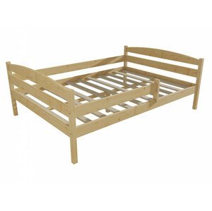 Dětská postel DP 017 XL se zábranou (Rozměr: 140 x 200 cm, Barva dřeva: moření dub)