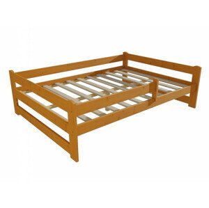 Dětská postel DP 019 XL se zábranou (Rozměr: 140 x 200 cm, Barva dřeva: moření olše)