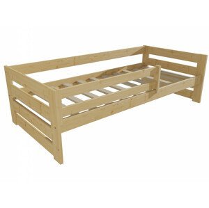 Dětská postel DP 025 se zábranou (Rozměr: 90 x 190 cm, Barva dřeva: bezbarvý lak)