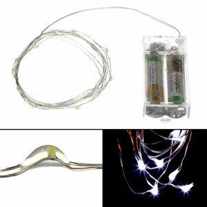 Řetěz s LED světýlky na baterie s časovačem, studená bílá barva. LED2024 WT, sada 24 ks