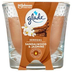 Glade Sensual Sandalwood & Jasmine vonná svíčka 129 g