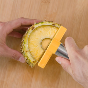 Kráječ na ananas InnovaGoods