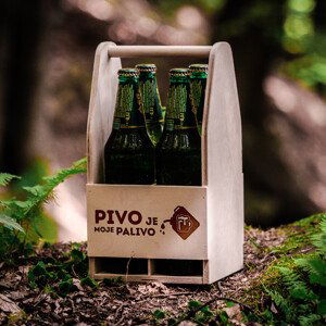 FK Dřevěný nosič na 4 piva PIVO JE MOJE PALIVO - 30x16x16 cm, Přírodní