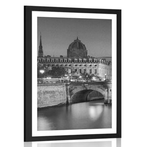 Plakát s paspartou oslňující panorama Paříže v černobílém provedení