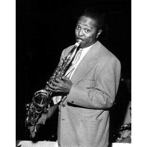 Umělecká fotografie Louis Jordan (1908-1975) American Rhythm & Blues and Jazz Bandleader and Saxophone Player C. 1949, (30 x 40 cm)