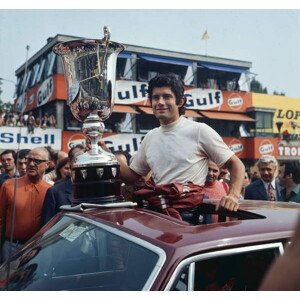 Umělecká fotografie Giacomo Agostini winner of the Nations motorcycle Grand Prix, Monza, Italy, 1971, (40 x 40 cm)