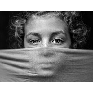 Umělecká fotografie Talking eyes, Abed abedaljalil, (40 x 30 cm)
