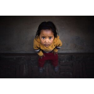 Umělecká fotografie Kathmandu Girl, Mohammed Baqer, (40 x 26.7 cm)