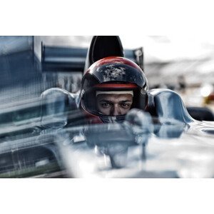 Umělecká fotografie Racer sitting in car, Tom Merton, (40 x 26.7 cm)