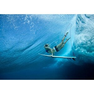 Umělecká fotografie Female Pro surfer at Cloud Break Fiji, Justin Lewis, (40 x 26.7 cm)