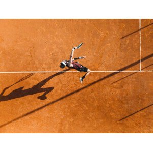 Umělecká fotografie Aerial view of a tennis player during a match, FilippoBacci, (40 x 30 cm)
