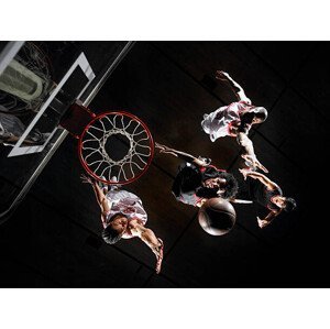 Umělecká fotografie Basketball player dunking ball over opponents,, D Miralle, (40 x 30 cm)