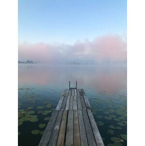 Umělecká fotografie Sunrise at lake Hopfensee with wooden, Carolin Kertscher, (30 x 40 cm)