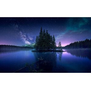 Umělecká fotografie Milky way and Aurora Borealis at Two Jack Lake, Jesús M. García, (40 x 24.6 cm)
