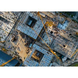 Umělecká fotografie Aerial view of a large construction site, zhihao, (40 x 26.7 cm)