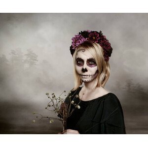 Umělecká fotografie Portrait of woman with sugar skull makeup, Westend61, (40 x 35 cm)
