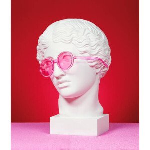 Umělecká fotografie Head sculpture with pink eyeglasses, lambada, (35 x 40 cm)