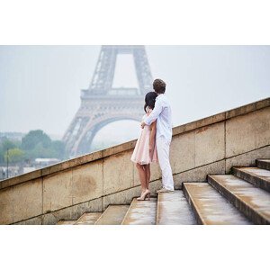 Umělecká fotografie Romantic couple together in Paris, encrier, (40 x 26.7 cm)