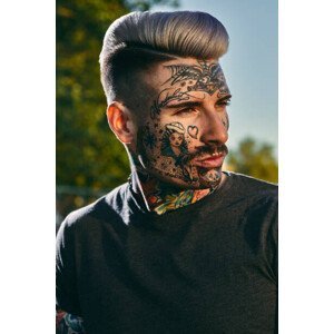 Umělecká fotografie Portrait of tattooed young man outdoors, Westend61, (26.7 x 40 cm)