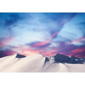 Umělecká fotografie Winter Sunset In The Mountains, borchee, (40 x 26.7 cm)