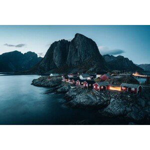 Umělecká fotografie Twilight sky over Lofoten island in, Wirestock, (40 x 26.7 cm)