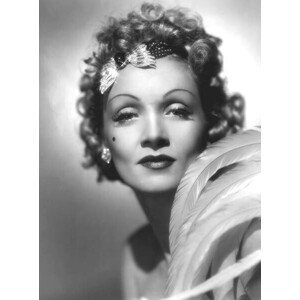 Umělecká fotografie Marlene Dietrich, Destry Rides Again 1939 Directed By George Marshall, (30 x 40 cm)