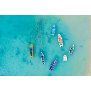 Umělecká fotografie Boats in the crystal sea from, Roberto Moiola / Sysaworld, (40 x 26.7 cm)
