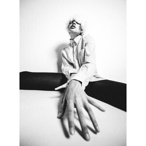 Fotografie Hand, Artem Vasilenko, (30 x 40 cm)