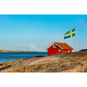 Fotografie Red House in Sweden, by-studio, 40x26.7 cm