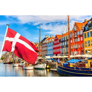 Fotografie Copenhagen iconic view. Famous old Nyhavn, nantonov, 40x26.7 cm