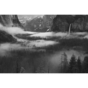Umělecká fotografie Fog Floating In Yosemite Valley, Hong Zeng, (40 x 26.7 cm)