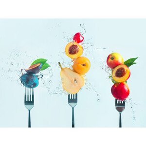 Umělecká fotografie Making fruit salad, Dina Belenko, (40 x 30 cm)
