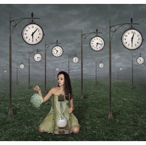 Umělecká fotografie Infinity of time..., Iryna Kuznetsova (Iridi), (40 x 40 cm)