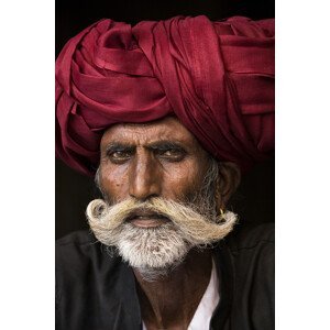 Umělecká fotografie Man from Rajasthan, Haitham Al Farsi, (26.7 x 40 cm)