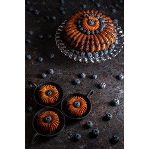 Umělecká fotografie Blueberry bundt cake, Denisa Vlaicu, (26.7 x 40 cm)