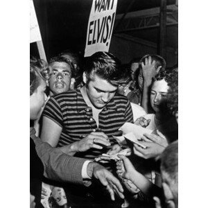Umělecká fotografie Elvis Presley Signing Autographs To his Admirers in 1956, (30 x 40 cm)