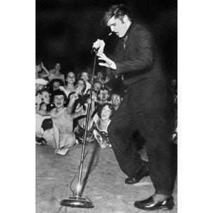 Umělecká fotografie Elvis Presley on Stage in The 50'S, (26.7 x 40 cm)