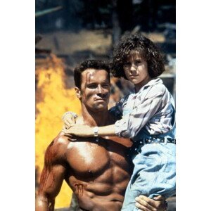 Umělecká fotografie Arnold Schwarzenegger And Alyssa Milano, Commando 1985 Directed By Mark L. Lester, (26.7 x 40 cm)