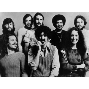 Umělecká fotografie Frank Zappa With Band The Mothers of Invention C. 1971, (40 x 30 cm)