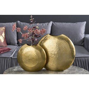 Estila Designová orientální sada dvou zlatých váz Konstantino kulatého plochého tvaru s kovaným zdobením 44 cm