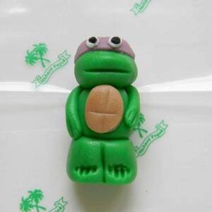 Figurka na dort želva ninja 5cm Donatello  z kokosové hmoty - Fagos