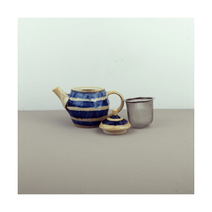 Made in Japan Čajová konvice se sítkem Tea Cup modrá 300 ml