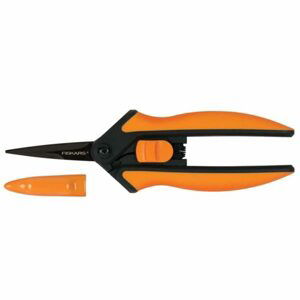 Fiskars Ruční zahradní nůžky Fiskars Solid Snip SP131 1063321