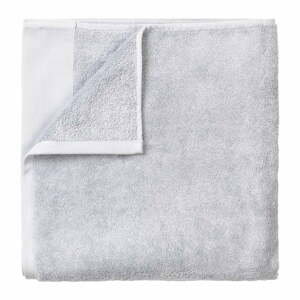 Světle šedý bavlněný ručník Blomus, 50 x 100 cm